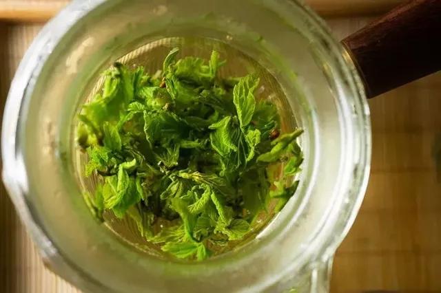 这座与太湖同名的古镇,藏着与众不同的茶俗和别致的美味