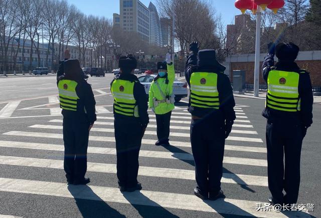 交通新闻集锦 | “出来套”，迟早要还的；交警为开学复课保驾护航……