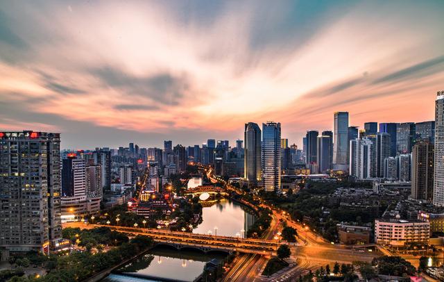中国8大城市,去过5个以上算你牛,都去过的,那你真是旅行达人