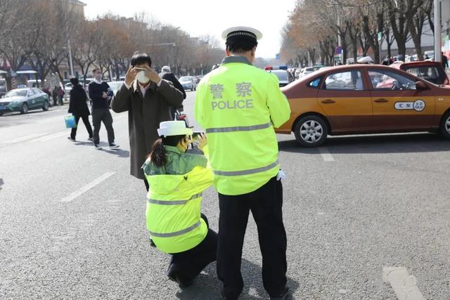 密云警方加大静态交通管控 共建良好交通环境