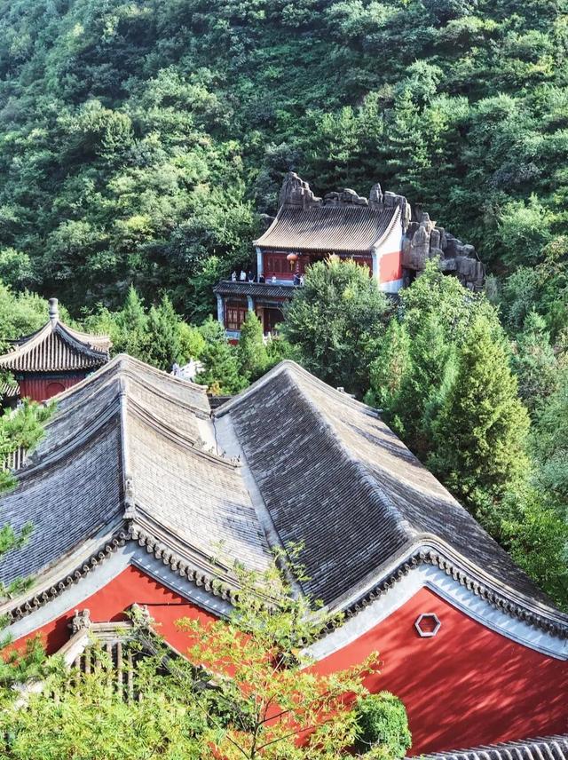 隐藏在帝都的玄幻寺庙,现场修仙走一个