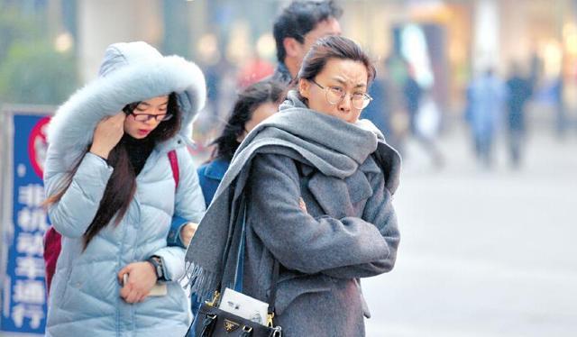 低温、雨雪、冰冻天气安全常识