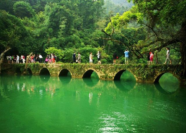 贵州的这个景点,原生态环境四季如春,景色不输云南海南