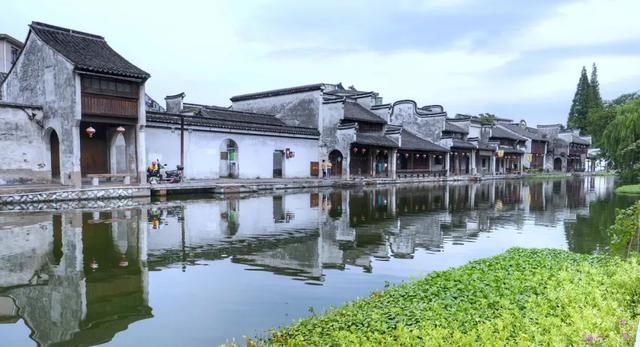 国内最原始古朴的7大古镇,穿越千年的古村落、茶马古道......