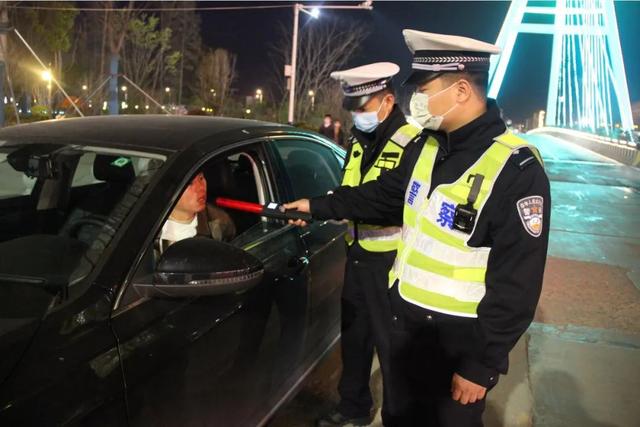 注意!信阳公安交警部门严查各类交通违法行为!