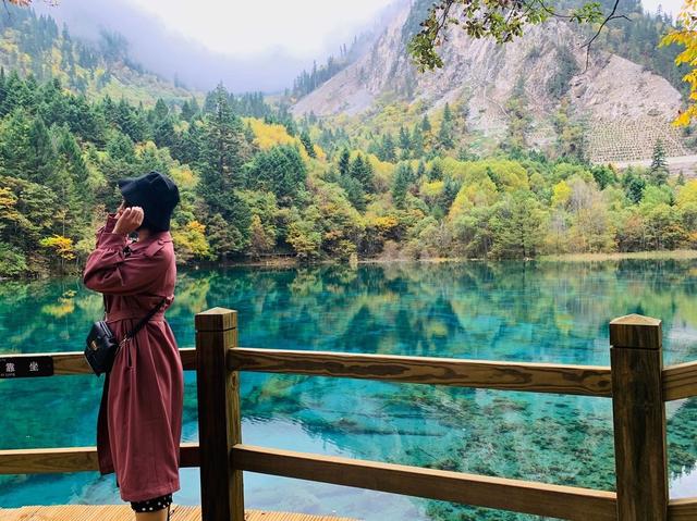 九寨沟美还是稻城亚丁好玩?对比一下,选择你中意的去旅行