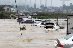 华西秋雨“暴力”开场 这