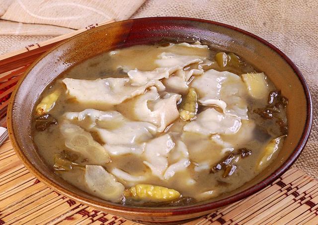 除了旖旎风光,九寨沟的藏族美食也很值得,没吃就白去了