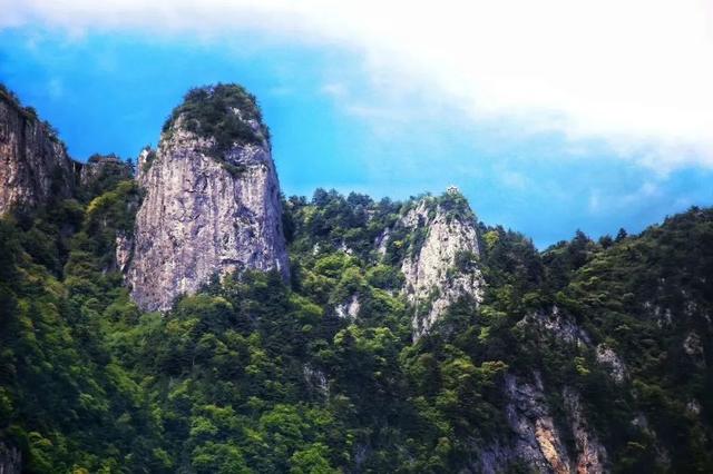 鬼斧神工，藏着秦岭奇观的奥秘，TA是这样的天竺山