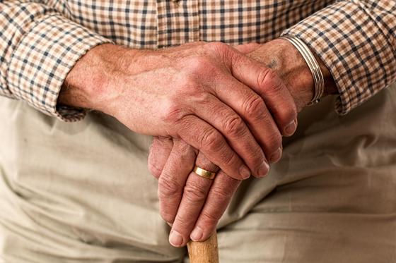 老年人在日常生活中应该如何养生呢