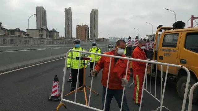 优化交通环境,武昌交警打出道路畅通“组合拳”!