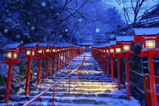 全日本最适合拍照晒图的十大神社，没人能逃过的神秘之美