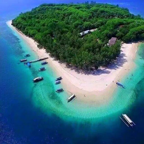 比巴厘岛还美,却少有人知,龙目岛圆你海岛梦