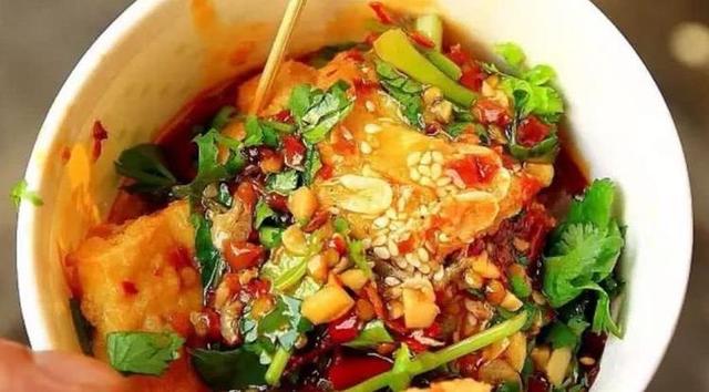 德阳这些街边美食好吃的不要不要的!排队也要吃