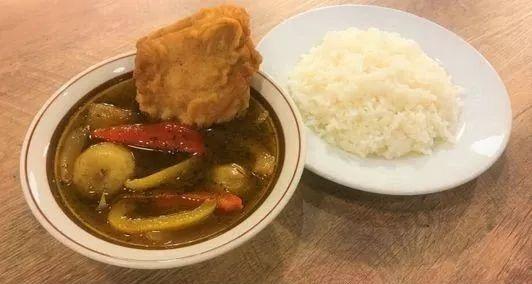日本东京的肯德基自助餐厅,炸鸡等各种美食不限量