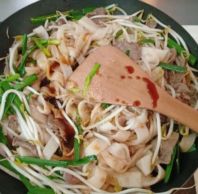 广东夜宵热销第一名,我敢赌100瓶可乐,大多数广东人都爱吃