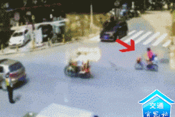 看过这组交通安全动图,过马路再也不敢不拉紧孩子的手了