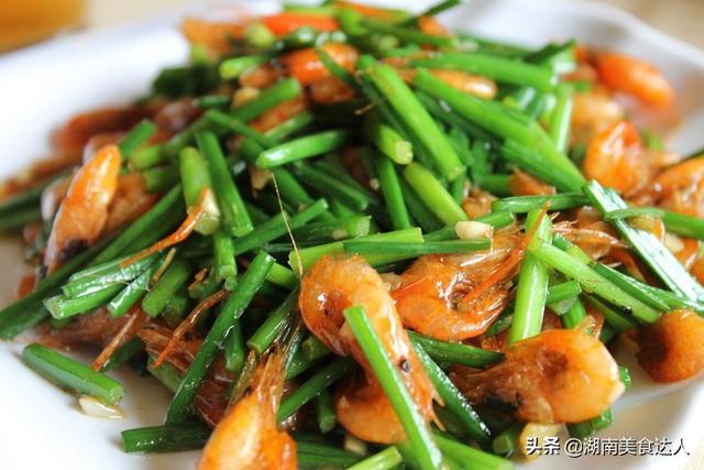 谁说桂林只有山水甲天下，当地4种特色美食，游客吃了停不下筷