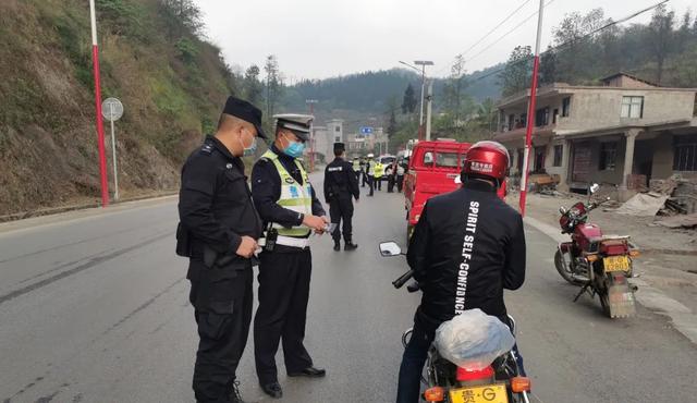 普定交警开展道路交通违法整治行动，严打绝不手软