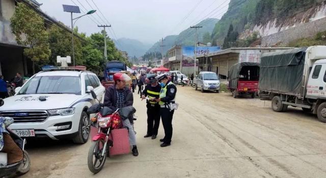 普定交警开展道路交通违法整治行动，严打绝不手软