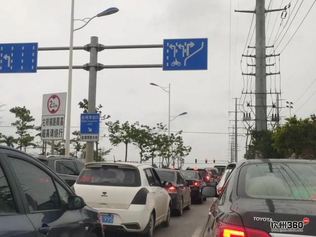 清明一大早!金海湾大道钦州西方向大塞车,还有这些路段交通管制