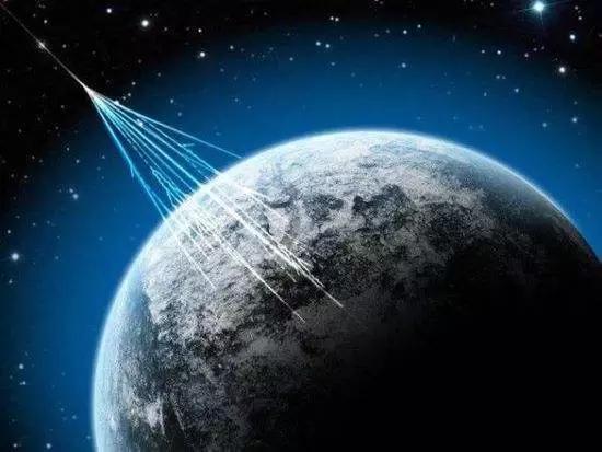 闪电是如何产生的?为什么有的科学家称闪电是来源于宇宙