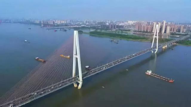 中国桥梁之都,拥有11座长江大桥
