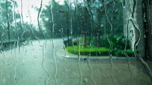 梅雨季节雨纷纷-爱车雨季小常识,您知道吗?