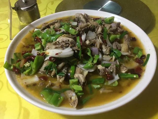 新疆美食太多太多,就是为了吃也值得去一次,何况还有那么多美景