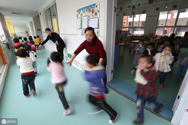 发生地震怎么办，这些小知识我们一起来学习一下