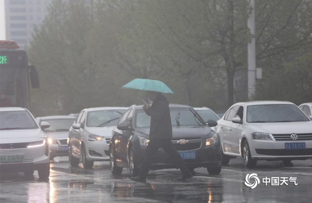 春寒料峭 河北石家庄降雨又降温