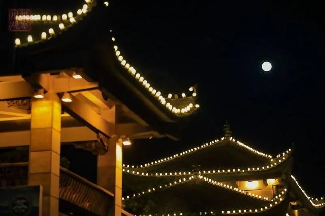 又大又亮又圆!全年最大“超级月亮”如约而至