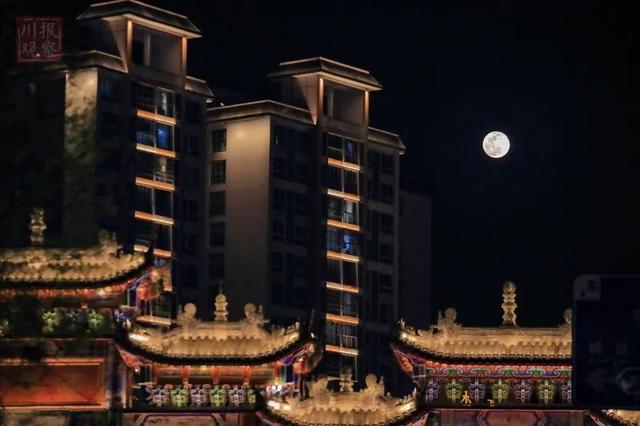 又大又亮又圆!全年最大“超级月亮”如约而至