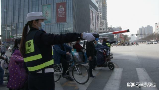交通违法还能做选择题? 保定公安交警人性化执法,治理行人、非机动车交通违法推出“五选一”套餐!