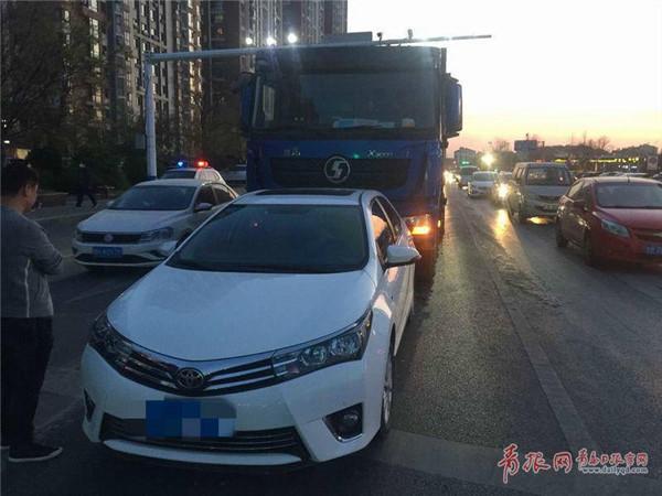 惨剧发生,致人死亡,现场触目惊心!青岛交警通报四起重型货车交通事故