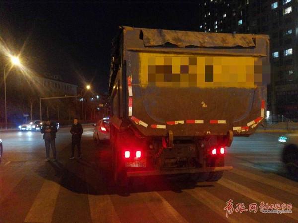 惨剧发生,致人死亡,现场触目惊心!青岛交警通报四起重型货车交通事故