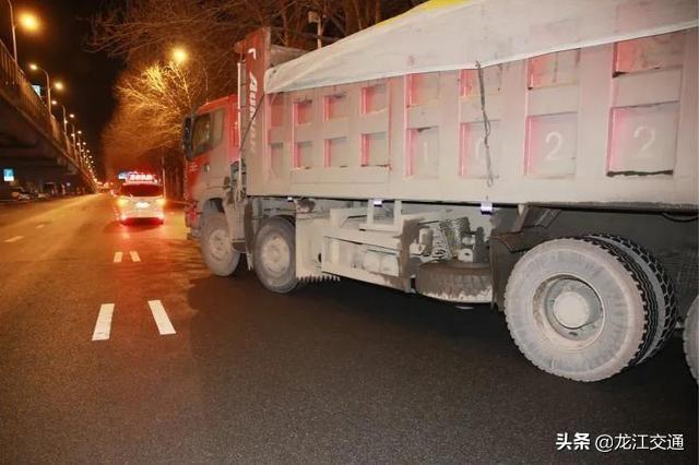 哈市交警部门重拳整治“大货车”交通违法