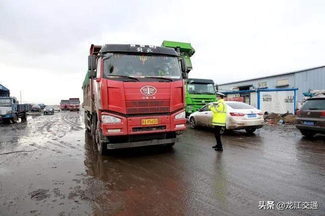 哈市交警部门重拳整治“大货车”交通违法