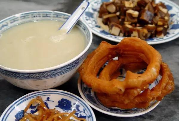 最受外地人嫌弃的5种早餐,一离开家乡生意就非常惨淡,你吃过吗