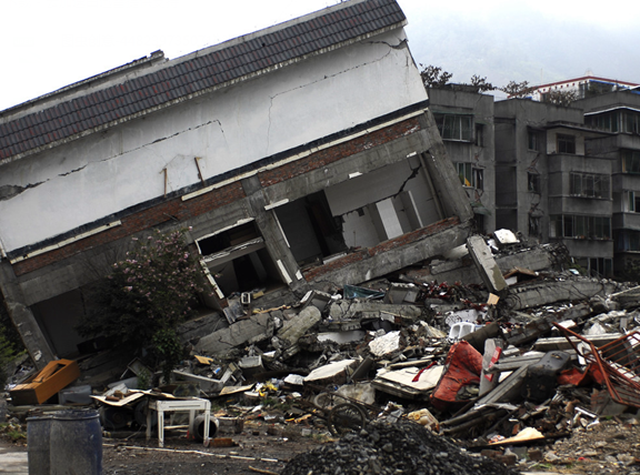 地震成因及危害 地震是由什么引起的