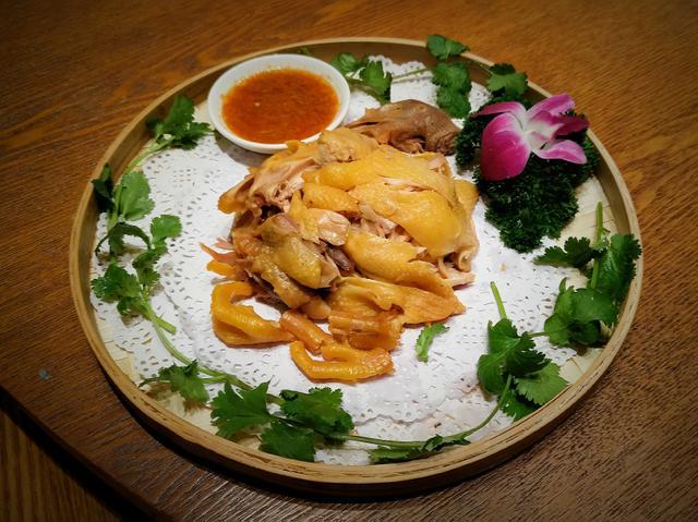 打卡“老字号”湘菜馆,感受浓浓“老长沙”味道,分量大,太实惠