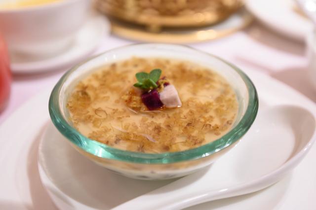 澳门氹仔地区,永利皇宫的美食太吸引人,外来客人也络绎不绝