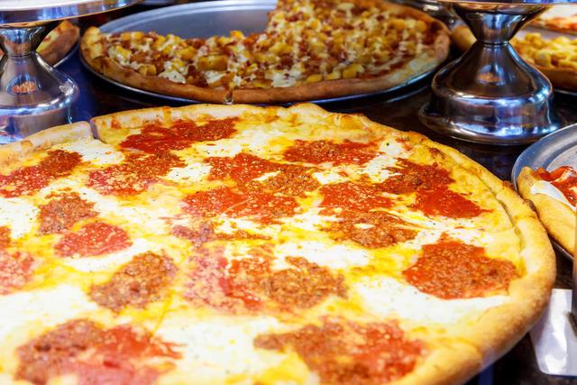 美国纽约美食攻略，独特风味的曼哈顿披萨，好吃到停不下来