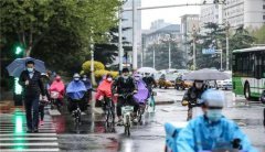 小时雨量30-50毫米，局地可