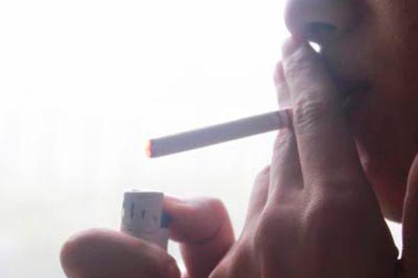 明明知道吸烟有害健康,为什么还是有很多吸?经常吸烟,会怎样?