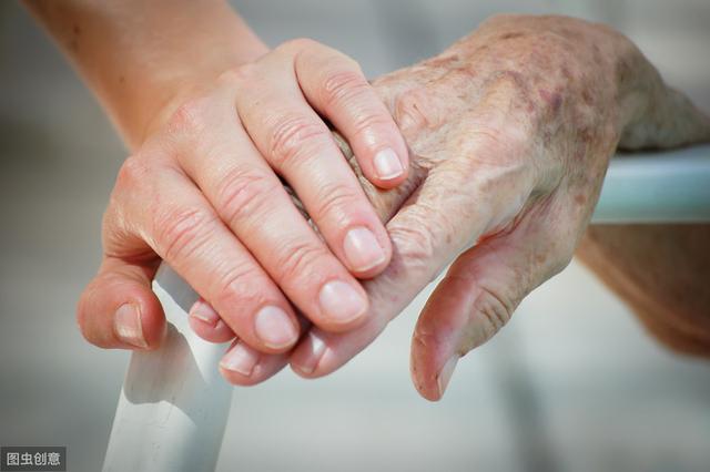 寿命长的人,四个坎能顺利过去,若你都做到,恭喜你很健康