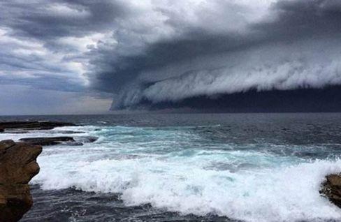 海底地震的孪生兄弟?海啸是这样形成的?
