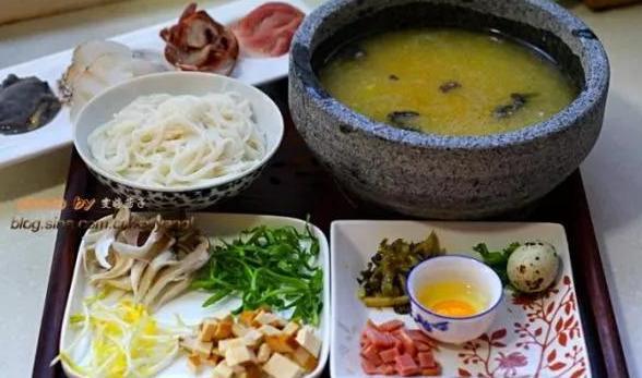 云南5类特色美食，街头巷尾都有，每个云南人都念念不忘的食物。