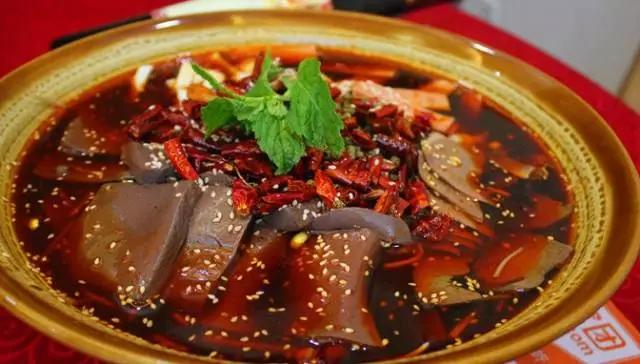 云南最酸最甜最苦最辣的美食，你吃过几种？