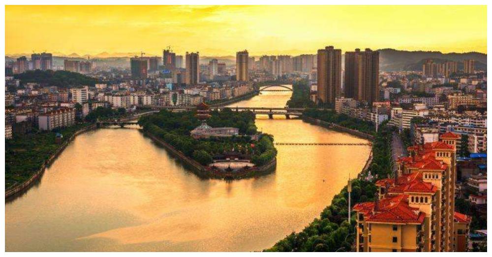 江西最有潜力的城市，拥有众多的交通路线，未来有望成下个南昌